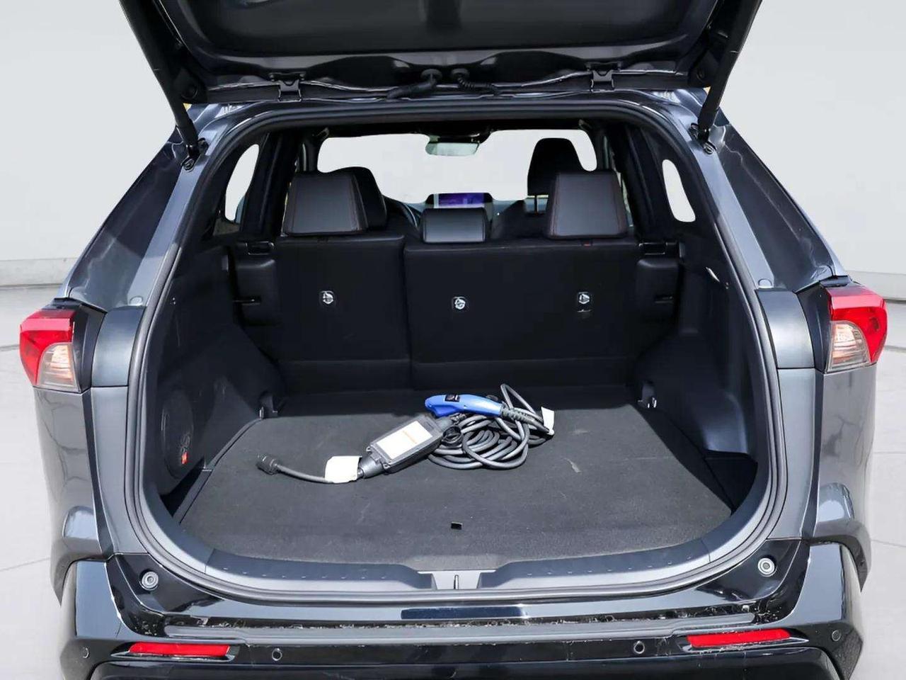 2025 Toyota RAV4 Plug-In Hybrid :Tech Pkg, Sunroof, Htd/Cool Seats Photo