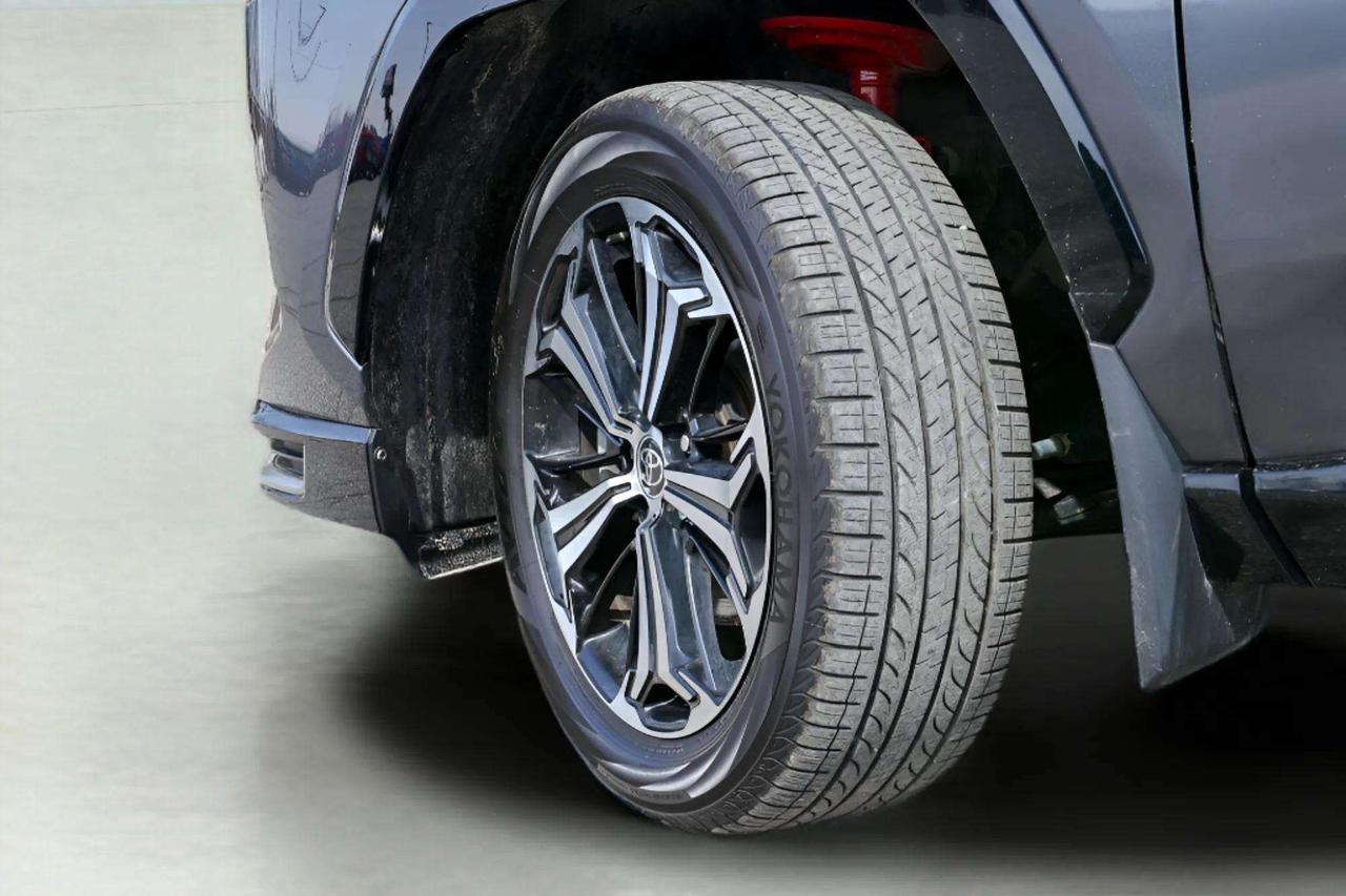 2025 Toyota RAV4 Plug-In Hybrid :Tech Pkg, Sunroof, Htd/Cool Seats Photo