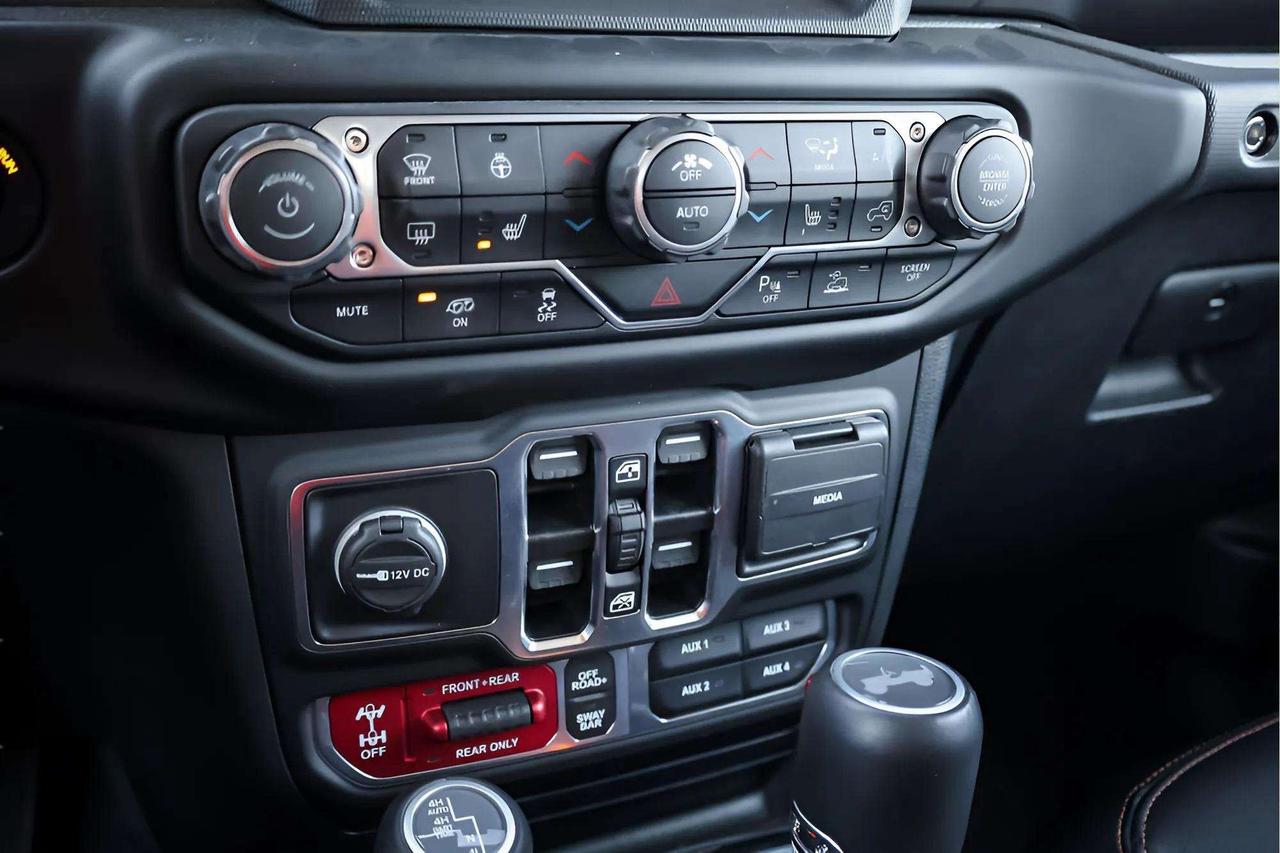 2022 Jeep Wrangler : Navi, Apple Car Play, Htd Seats Photo