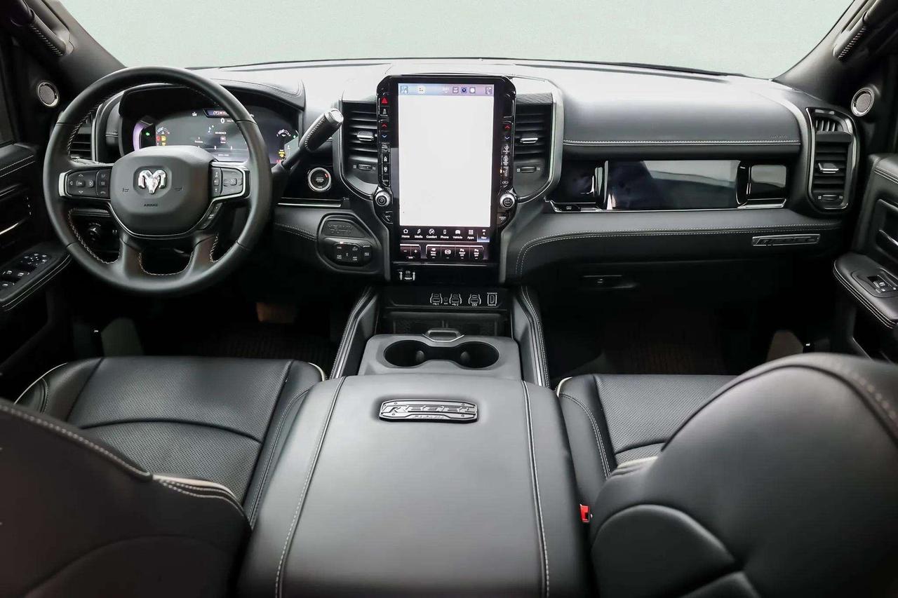 2026 RAM 2500 Leather, Navi, Htd Seats Photo