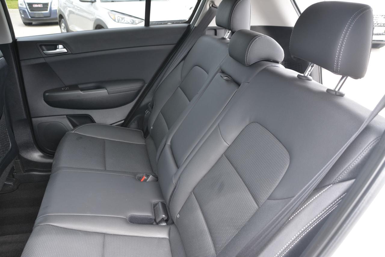 2020 Kia Sportage EX Photo