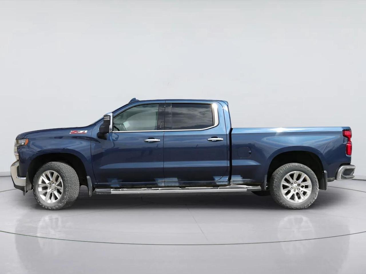 2021 Chevrolet Silverado 1500 Apple Car Play, Htd/Cool Seats Photo