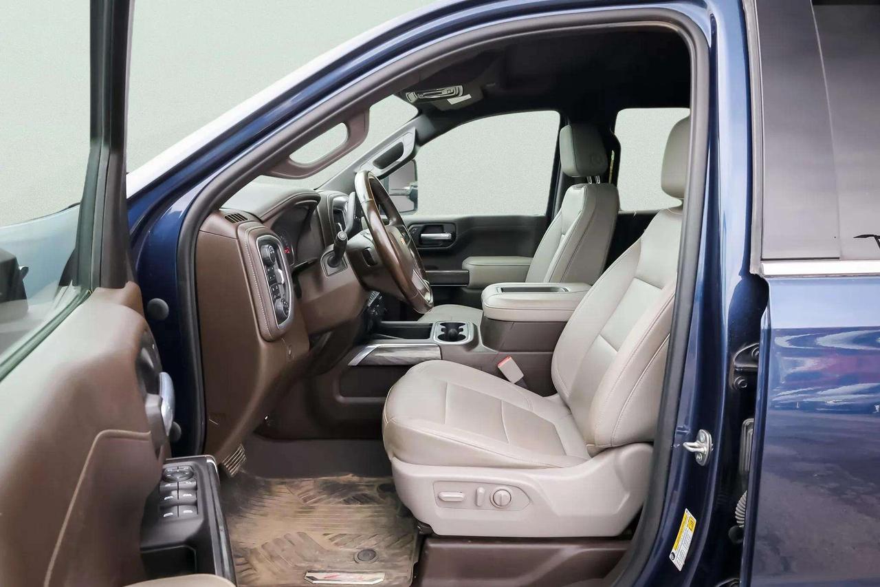 2021 Chevrolet Silverado 1500 Apple Car Play, Htd/Cool Seats Photo