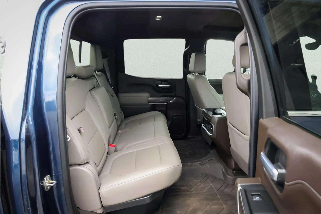 2021 Chevrolet Silverado 1500 Apple Car Play, Htd/Cool Seats Photo
