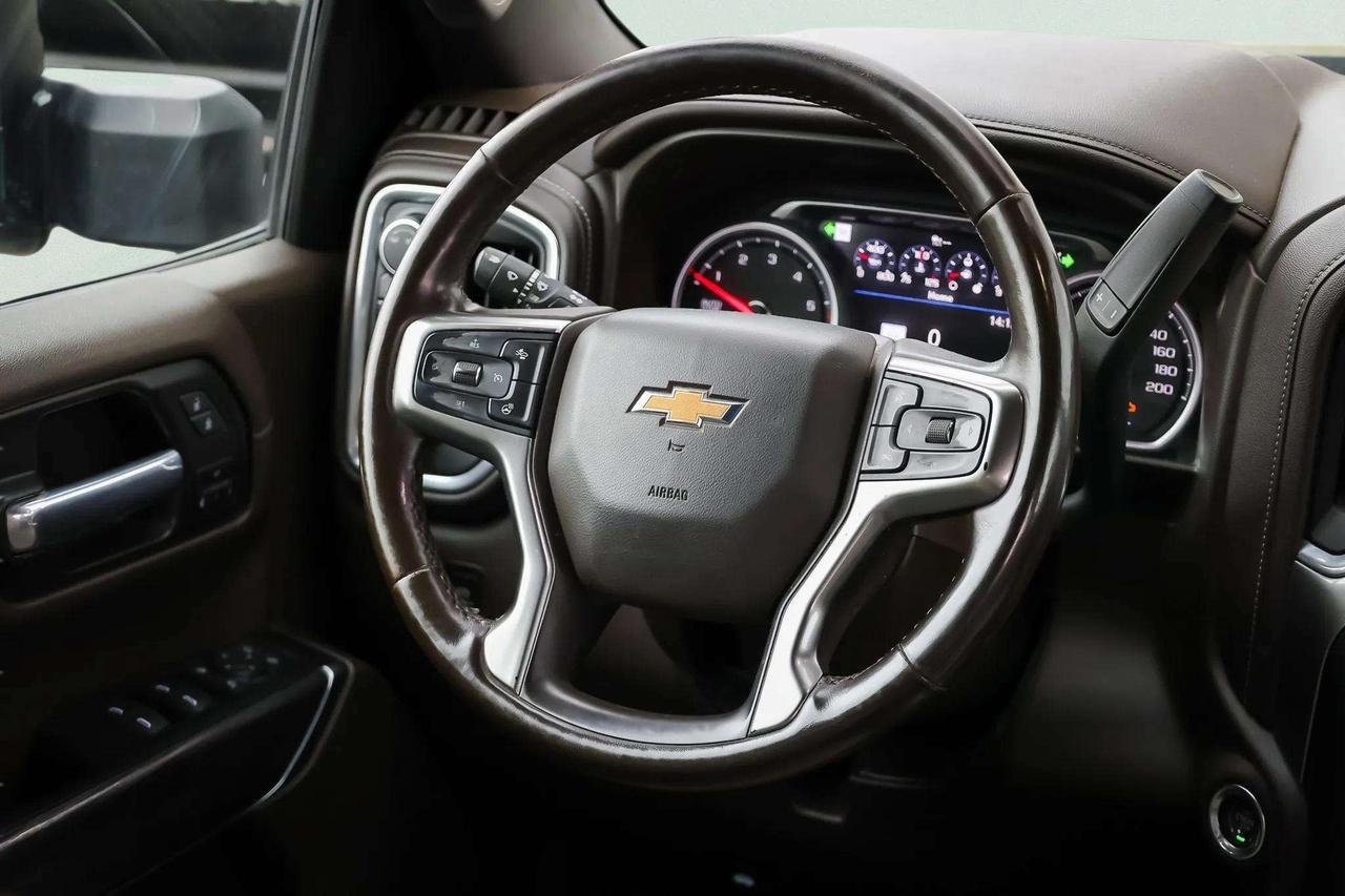 2021 Chevrolet Silverado 1500 Apple Car Play, Htd/Cool Seats Photo