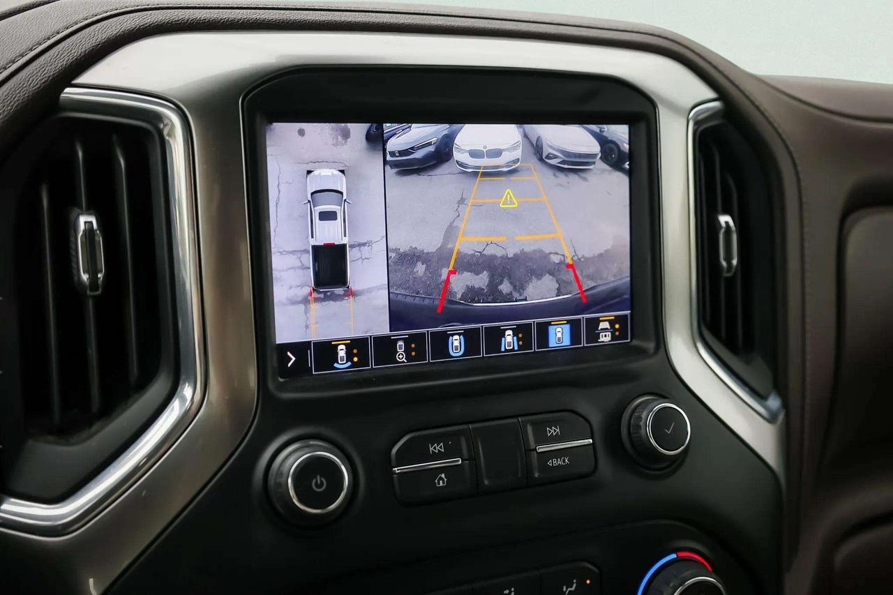 2021 Chevrolet Silverado 1500 Apple Car Play, Htd/Cool Seats Photo
