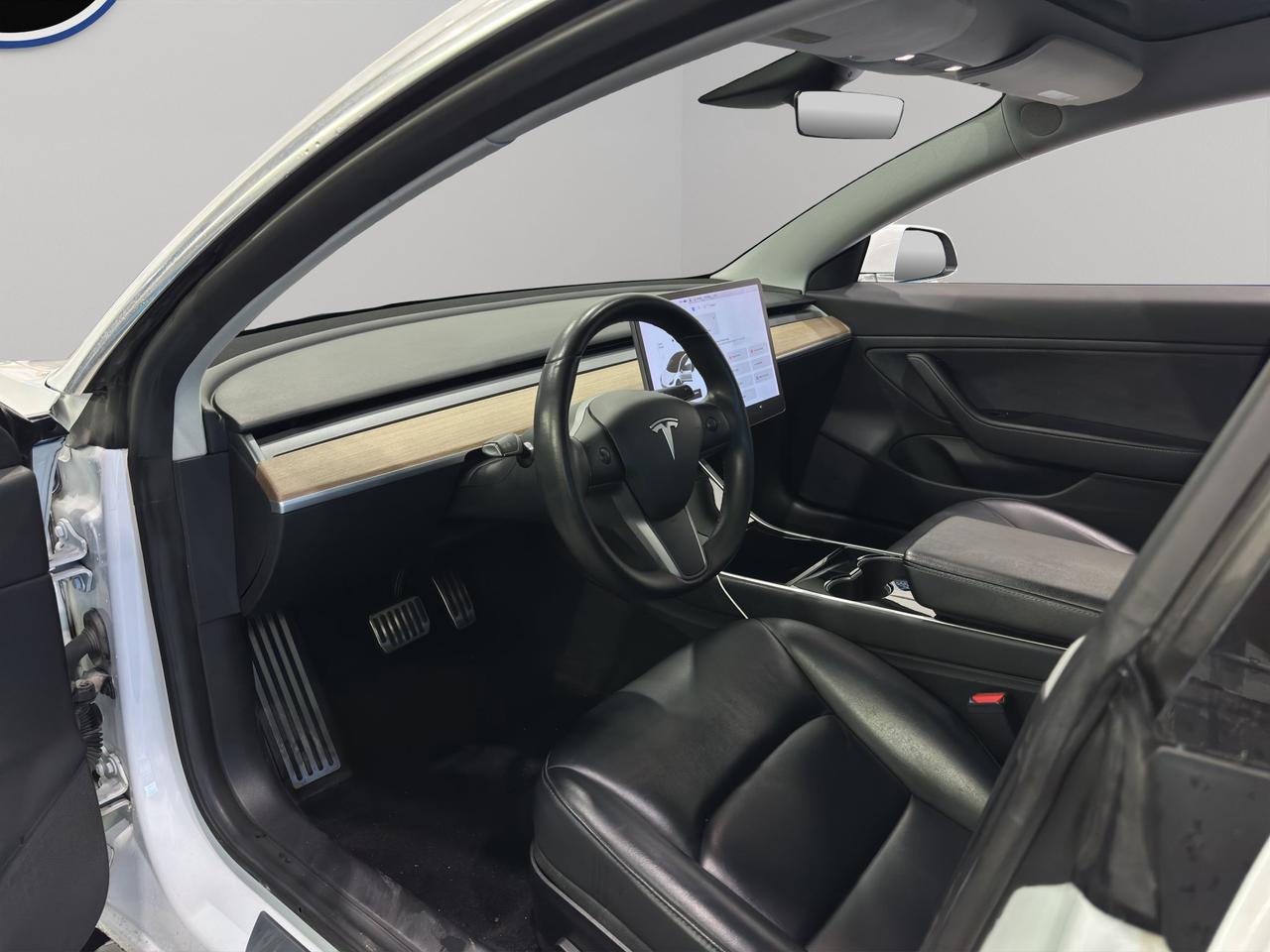 2019 Tesla Model 3 Long Range | Reverse Cam | Heated Seats Photo