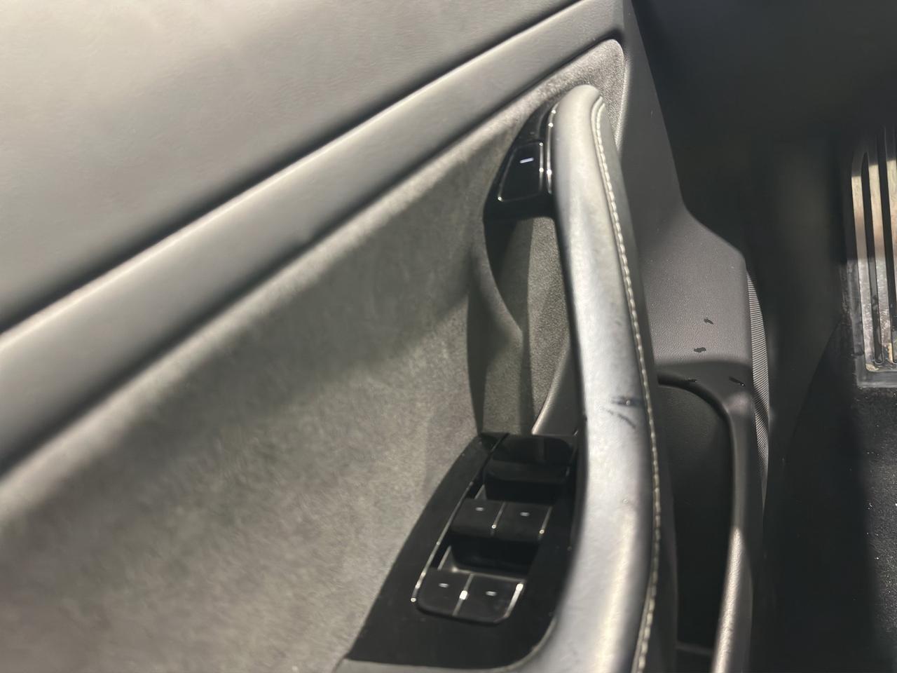 2019 Tesla Model 3 Long Range | Reverse Cam | Heated Seats Photo