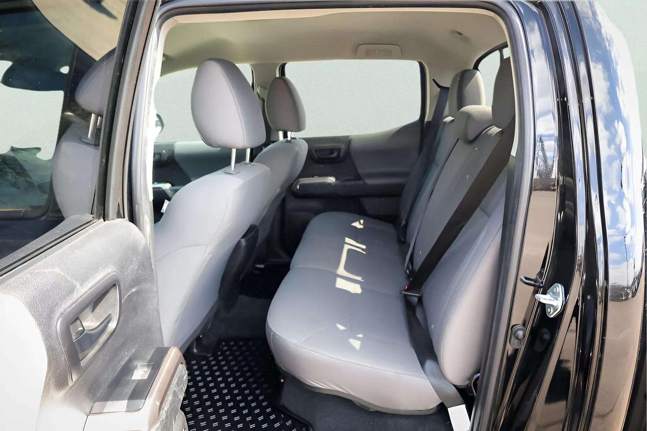 2023 Toyota Tacoma V6 Photo