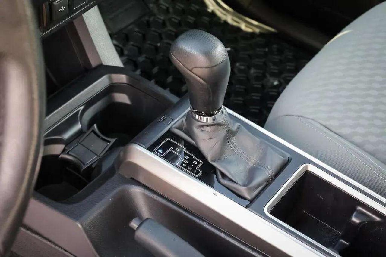 2023 Toyota Tacoma V6 Photo