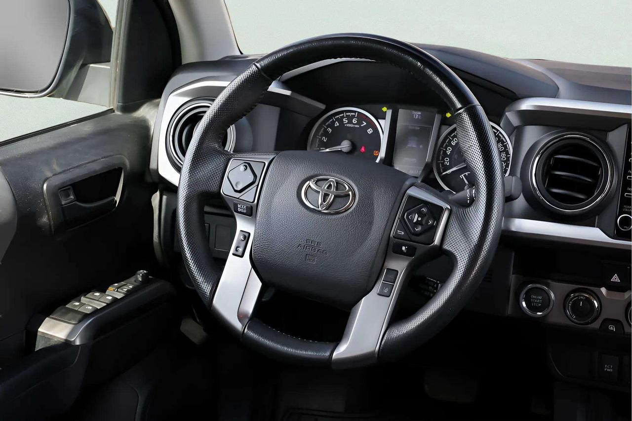 2023 Toyota Tacoma V6 Photo
