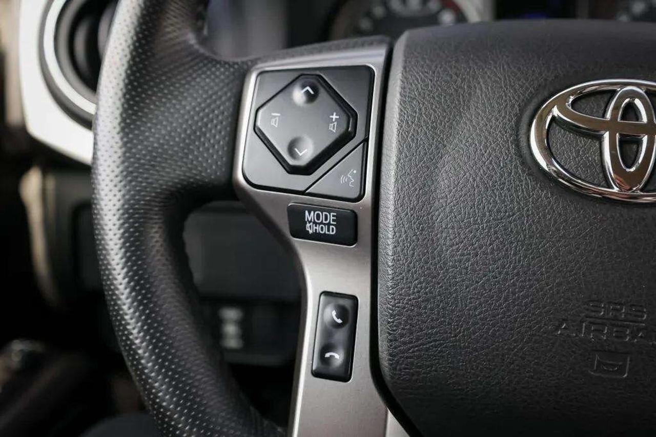 2023 Toyota Tacoma V6 Photo