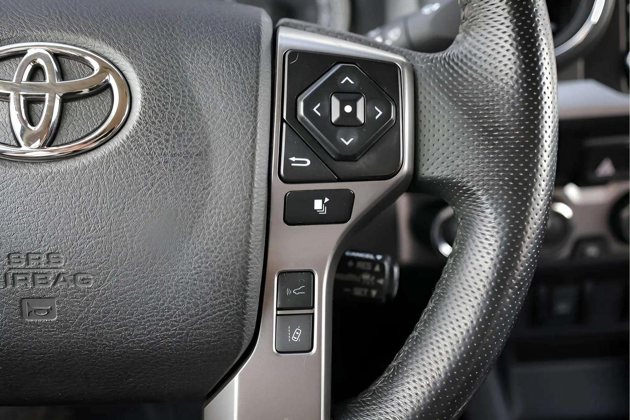 2023 Toyota Tacoma V6 Photo