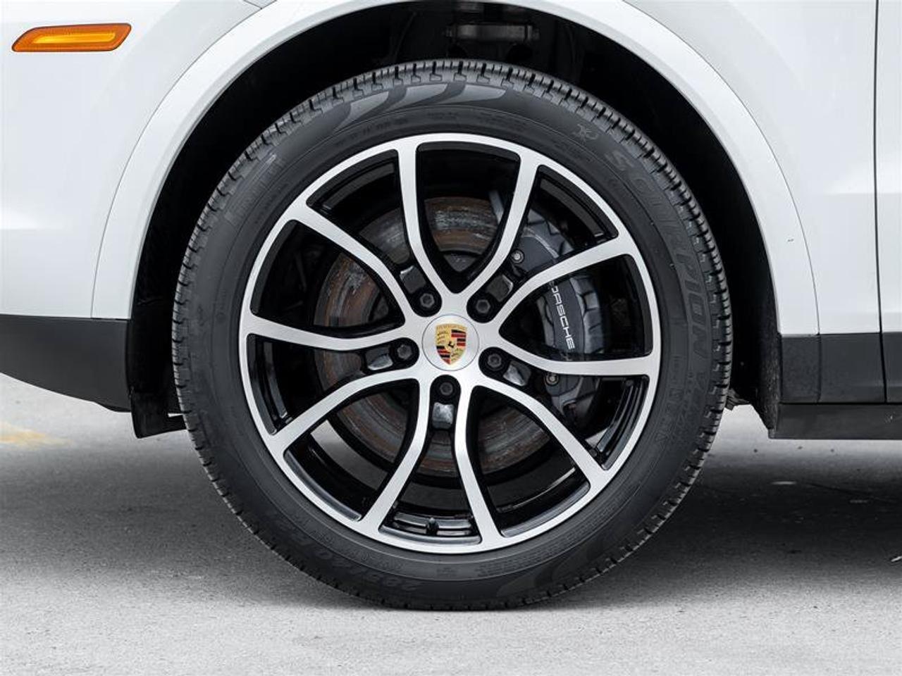 2021 Porsche Cayenne Base Photo
