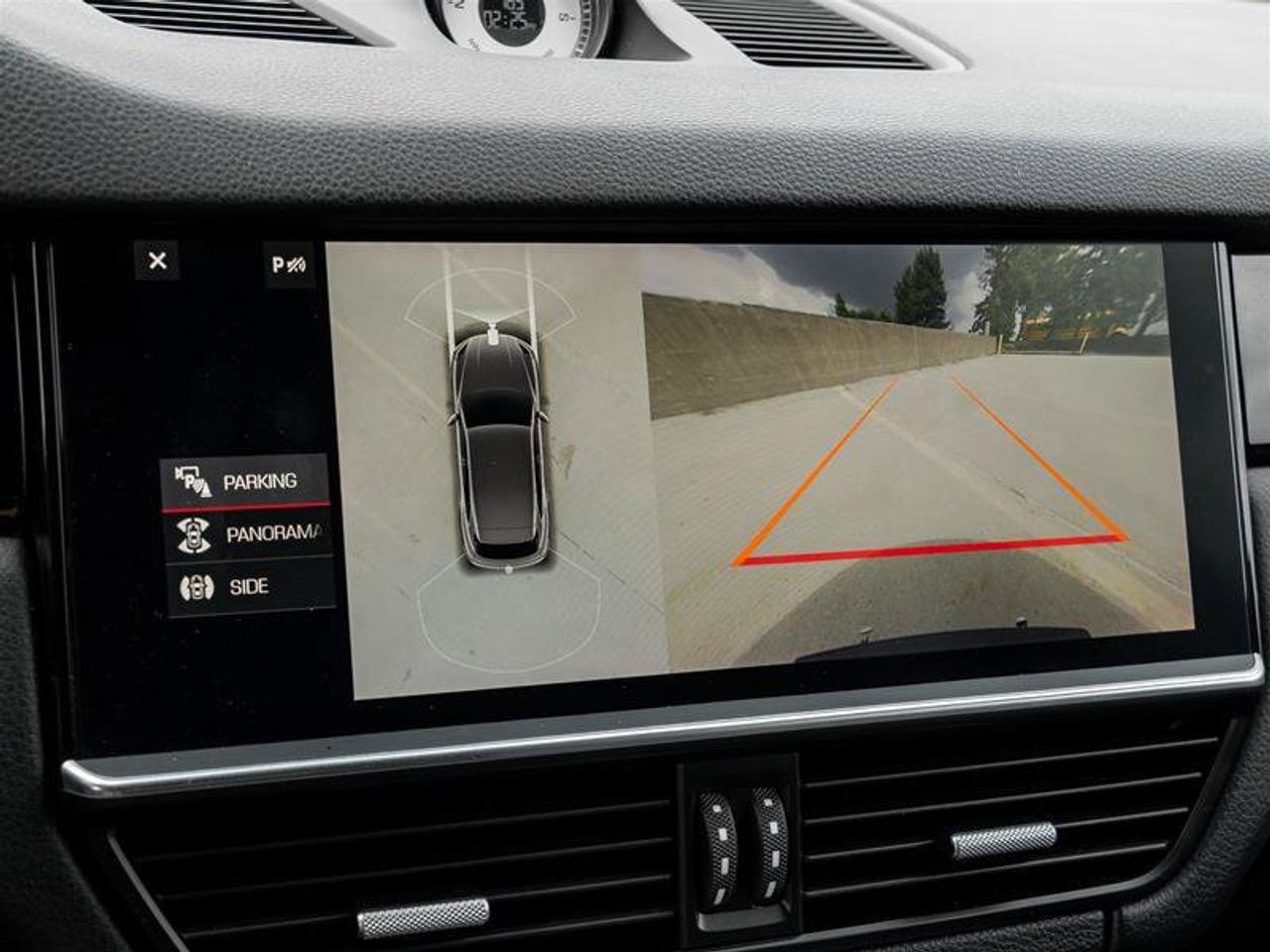 2021 Porsche Cayenne Base Photo