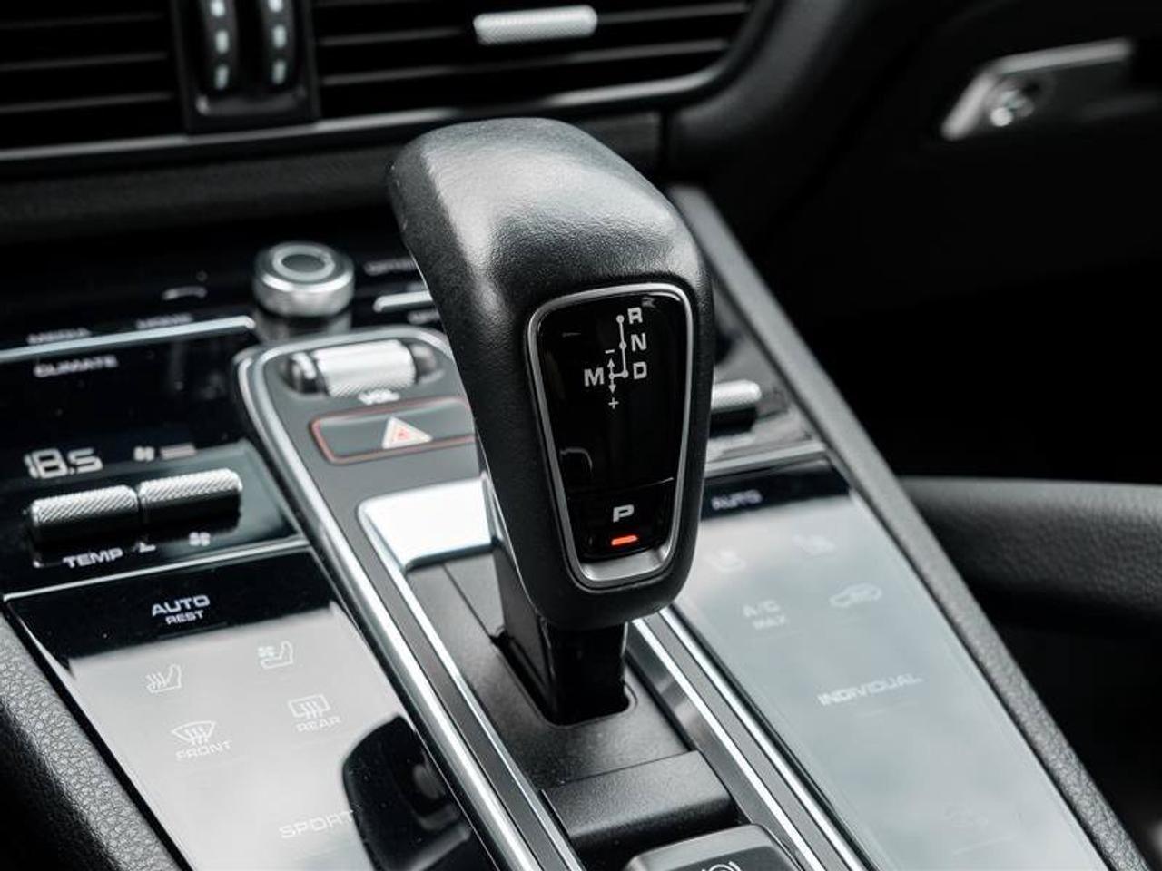 2021 Porsche Cayenne Base Photo