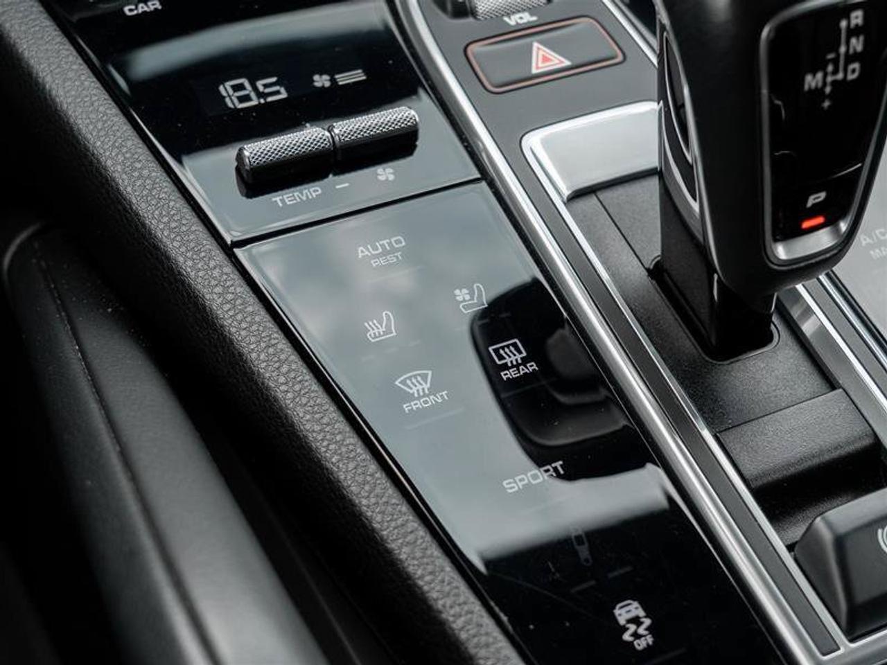 2021 Porsche Cayenne Base Photo