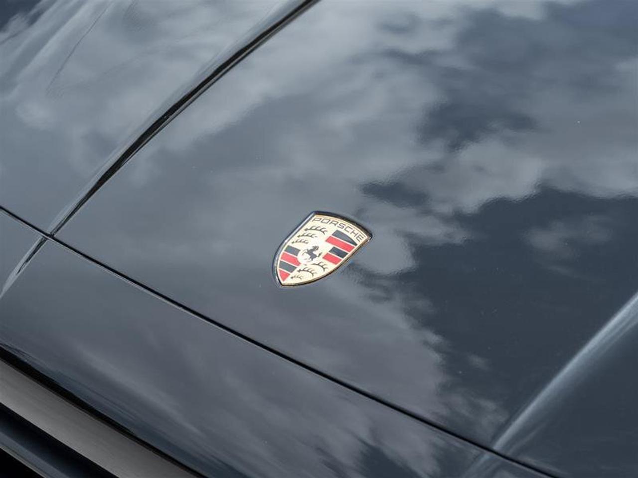 2024 Porsche Cayenne S Photo