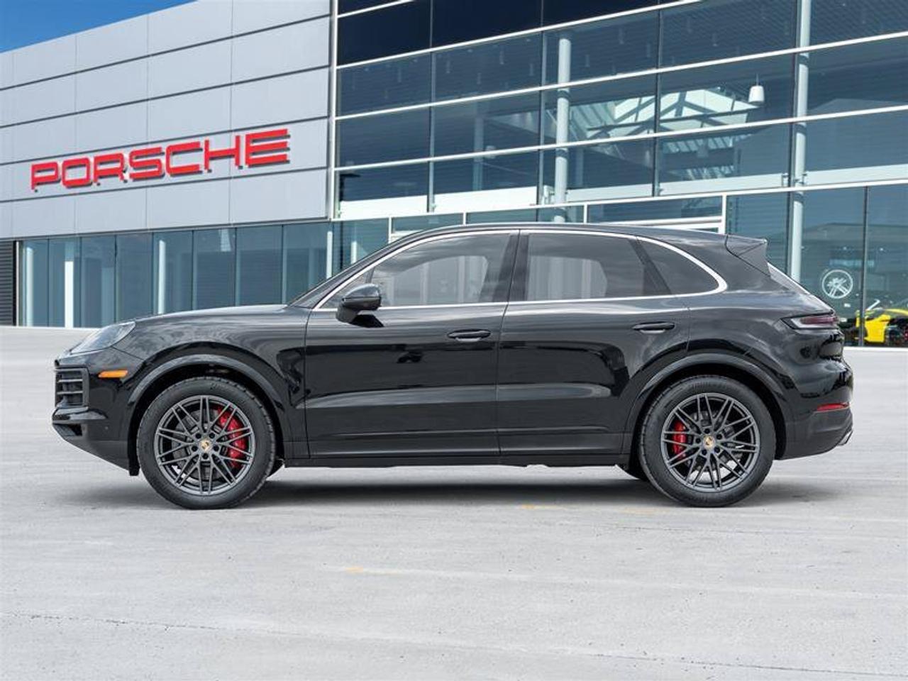 2024 Porsche Cayenne S Photo