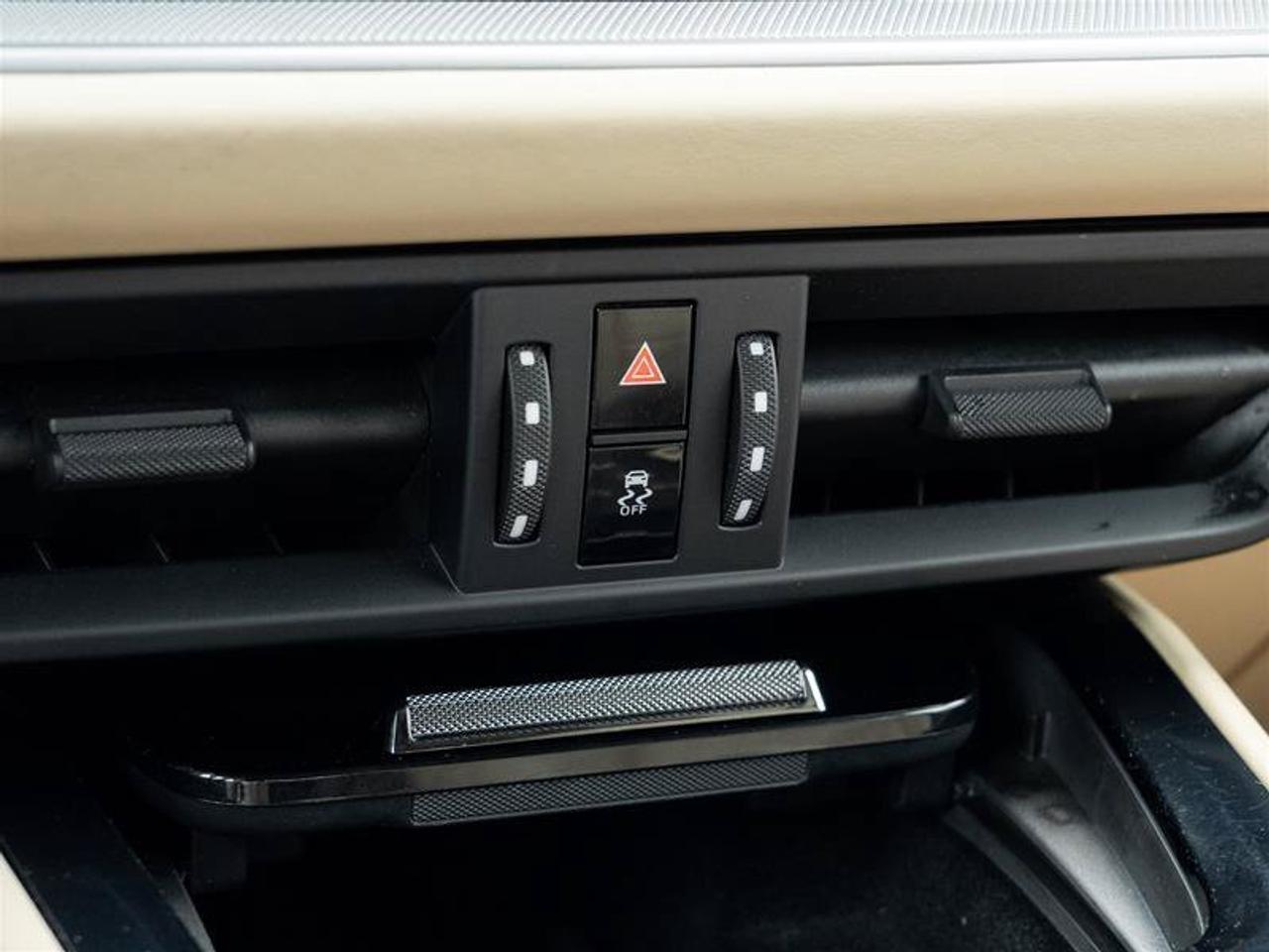 2024 Porsche Cayenne S Photo