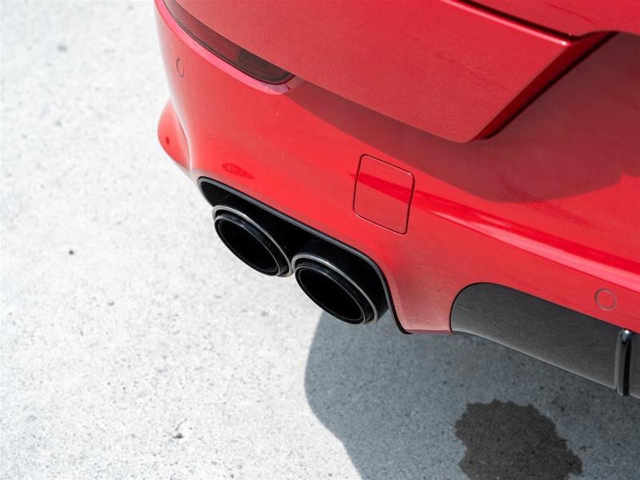 2025 Porsche Cayenne GTS Photo