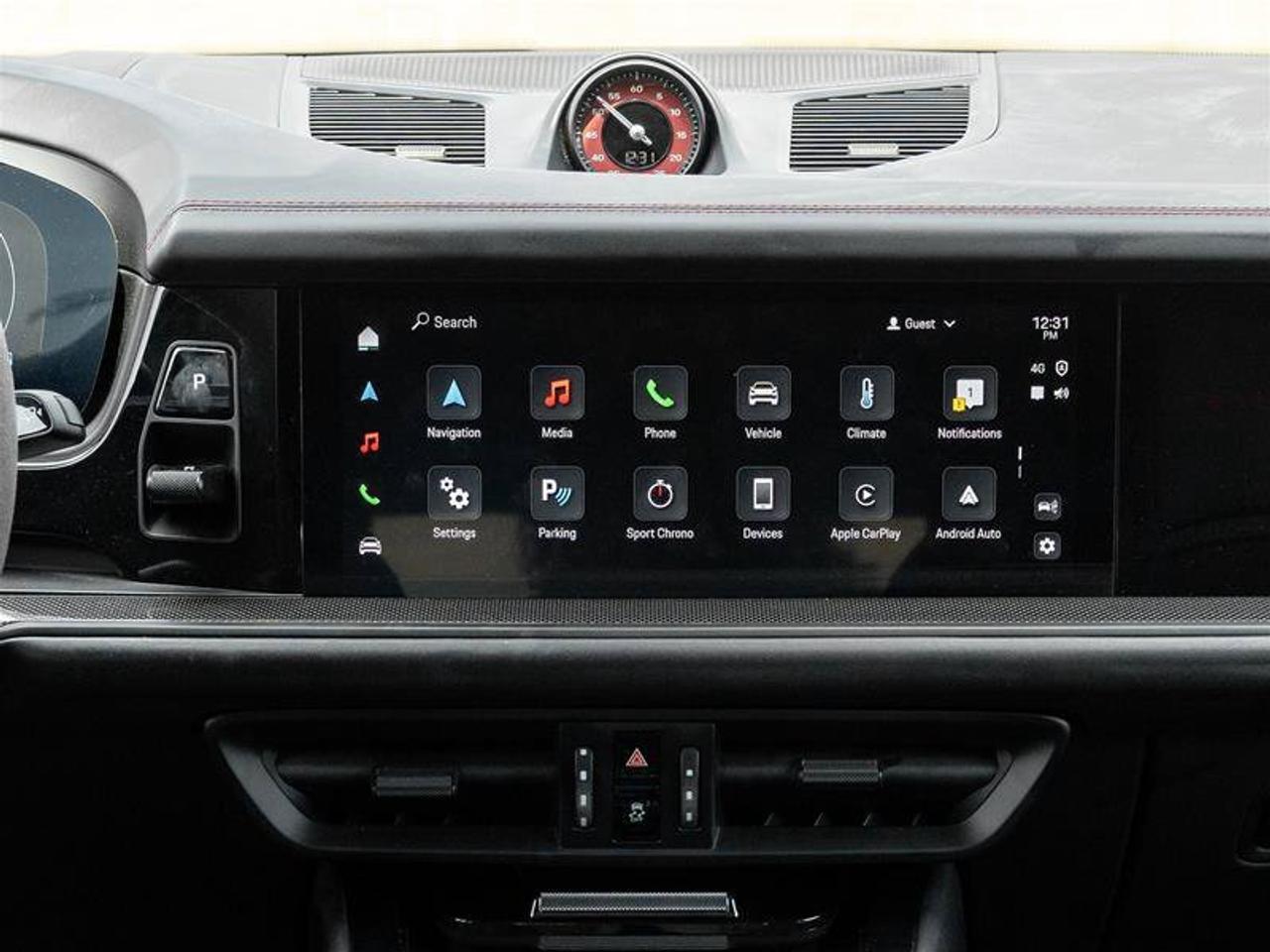 2025 Porsche Cayenne GTS Photo