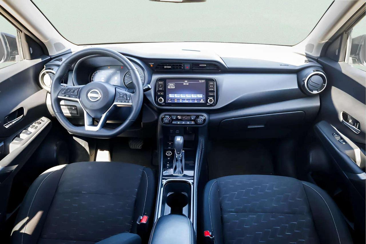 2024 Nissan Kicks SV Photo