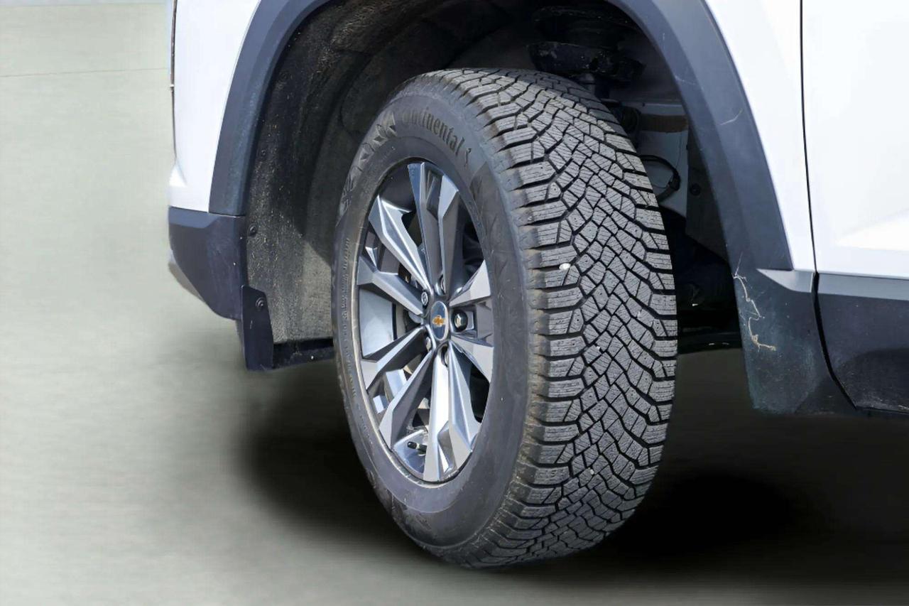 2026 Chevrolet Equinox : Apple Car Play, Htd Seats, Htd Steering Photo
