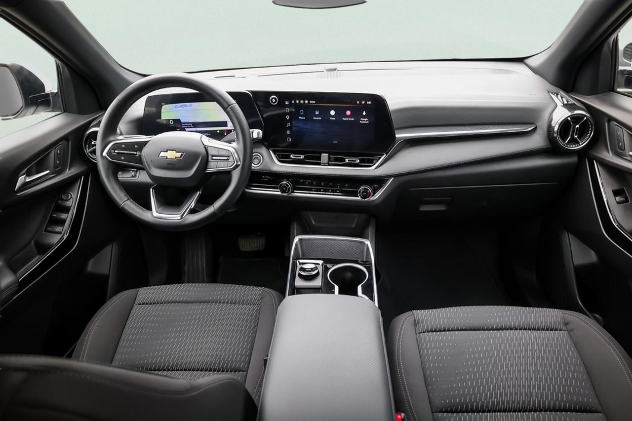 2026 Chevrolet Equinox : Apple Car Play, Htd Seats, Htd Steering Photo