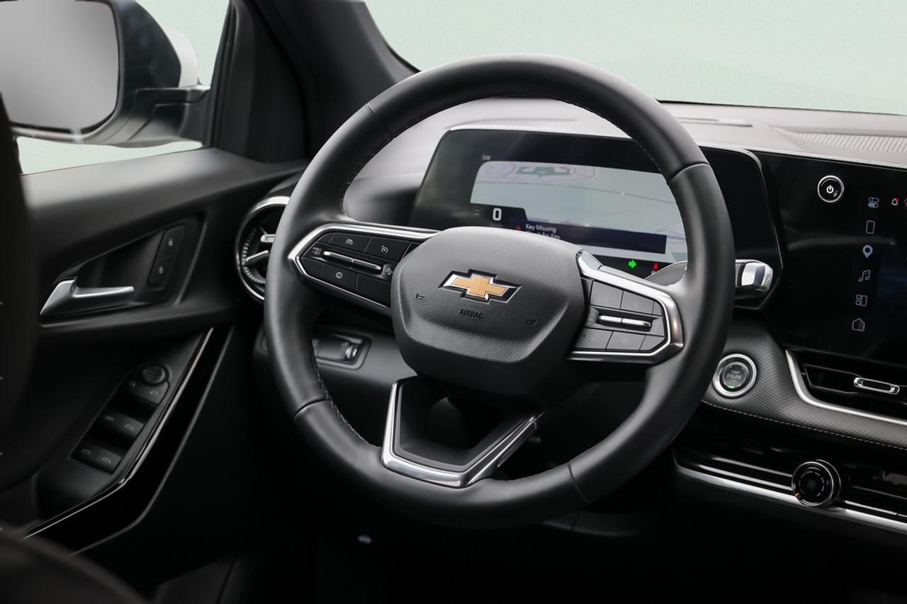 2026 Chevrolet Equinox : Apple Car Play, Htd Seats, Htd Steering Photo