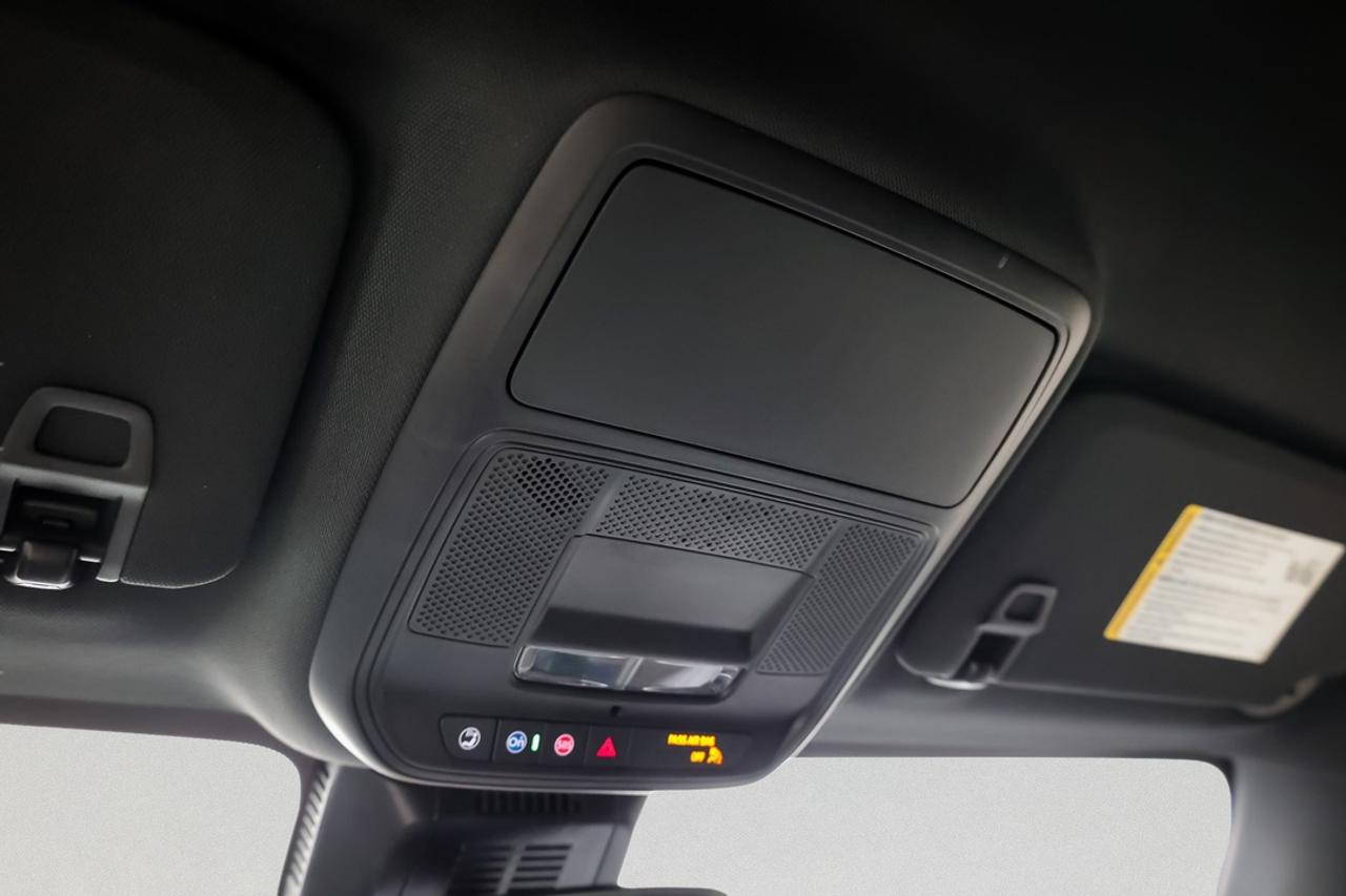 2026 Chevrolet Equinox : Apple Car Play, Htd Seats, Htd Steering Photo