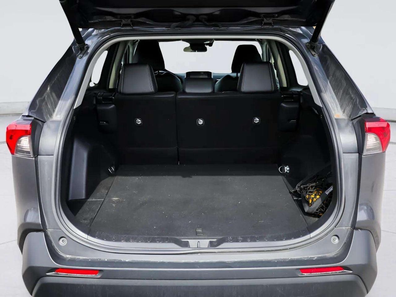 2021 Toyota RAV4 XLE AWD 2.5L Photo