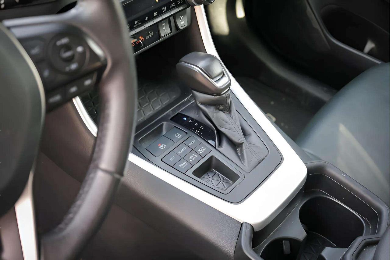 2021 Toyota RAV4 XLE AWD 2.5L Photo