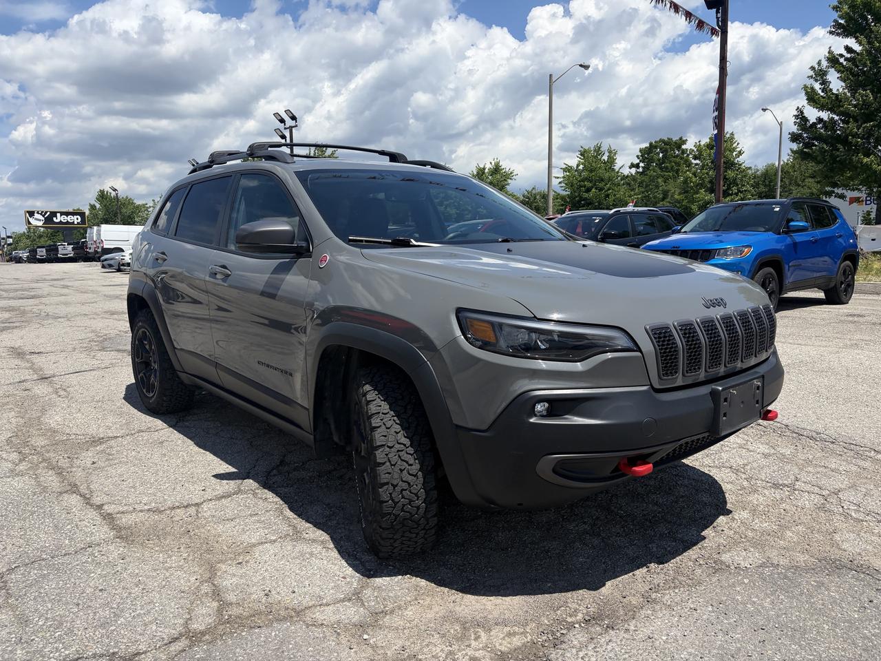 2019 Jeep Cherokee Trailhawk Elite w./ Pano Roof, Power Liftgate Photo