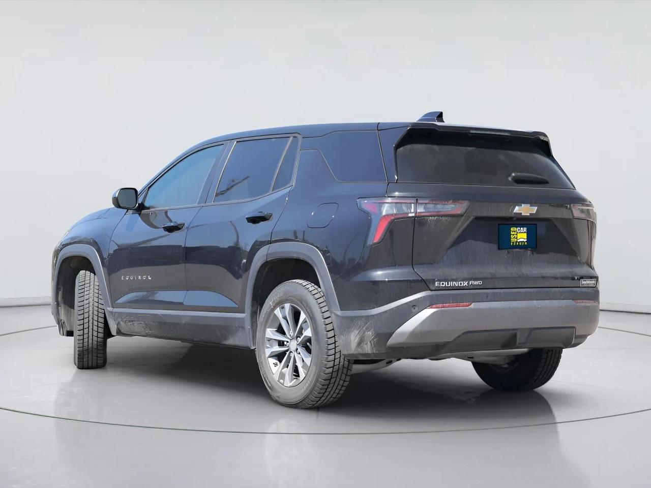 2026 Chevrolet Equinox : Apple Car Play, Htd Steering, Htd Seats Photo3