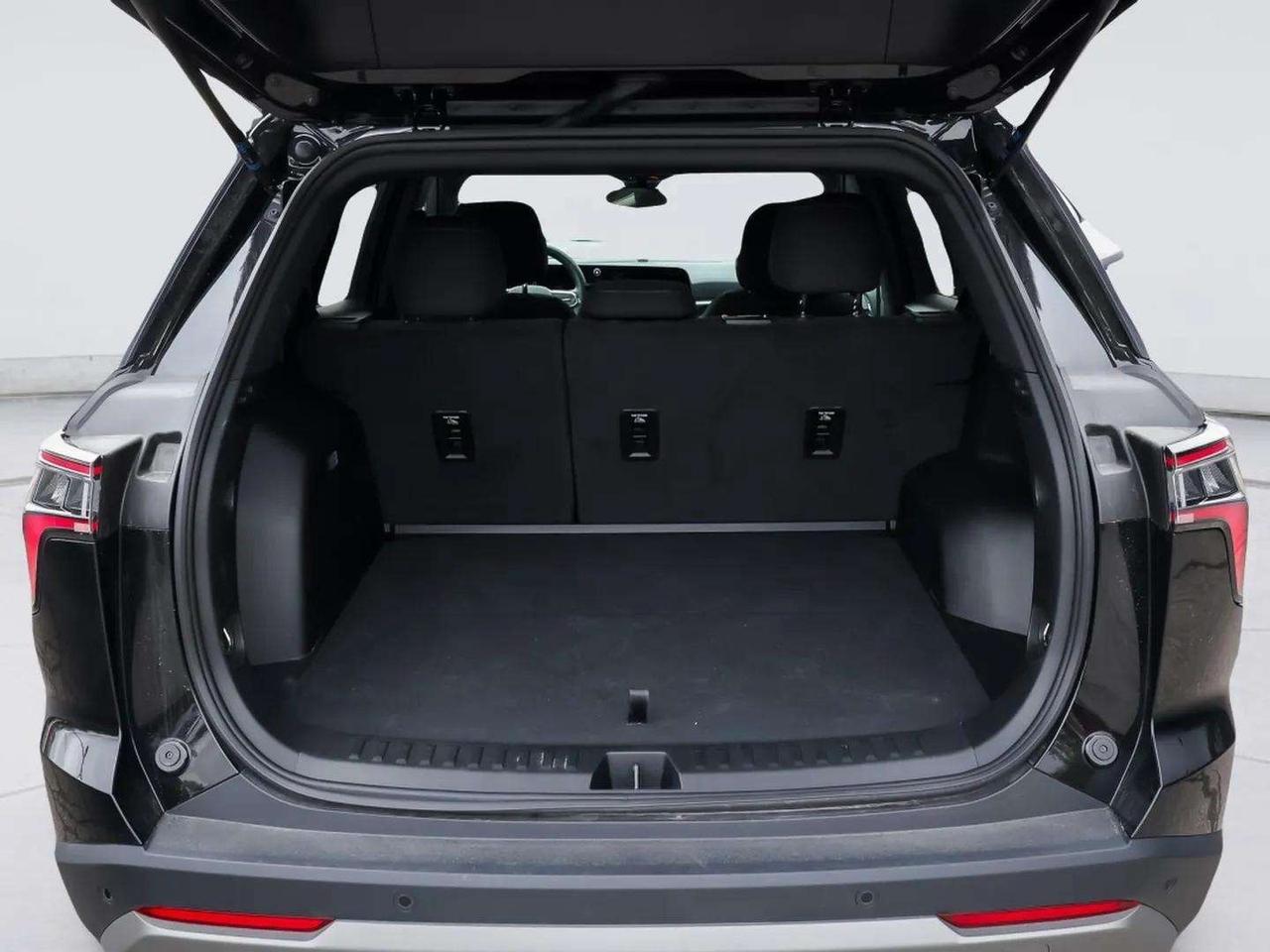 2026 Chevrolet Equinox : Apple Car Play, Htd Steering, Htd Seats Photo