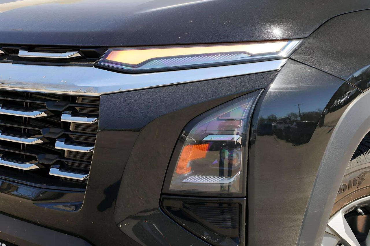 2026 Chevrolet Equinox : Apple Car Play, Htd Steering, Htd Seats Photo