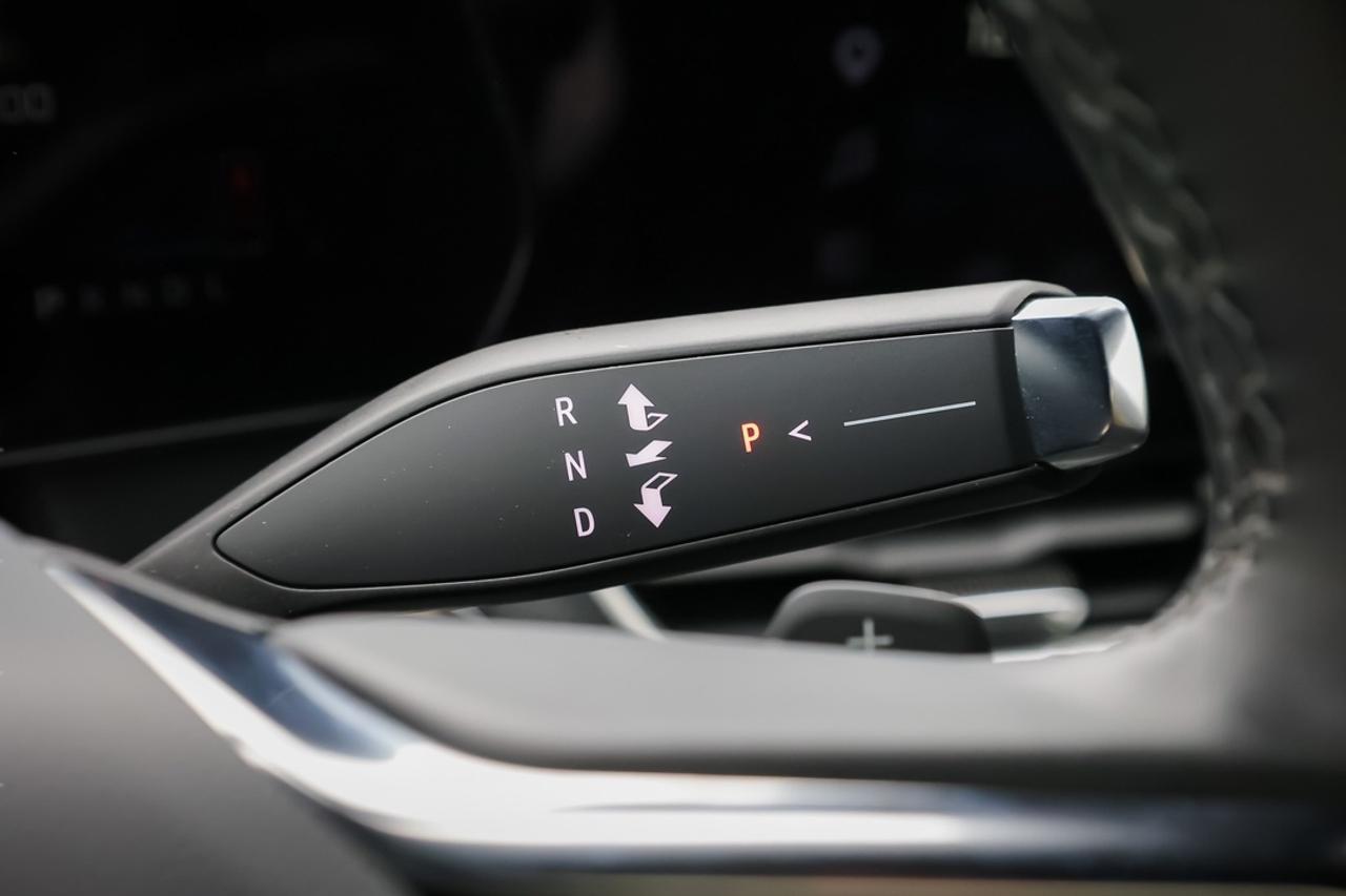 2026 Chevrolet Equinox : Apple Car Play, Htd Steering, Htd Seats Photo