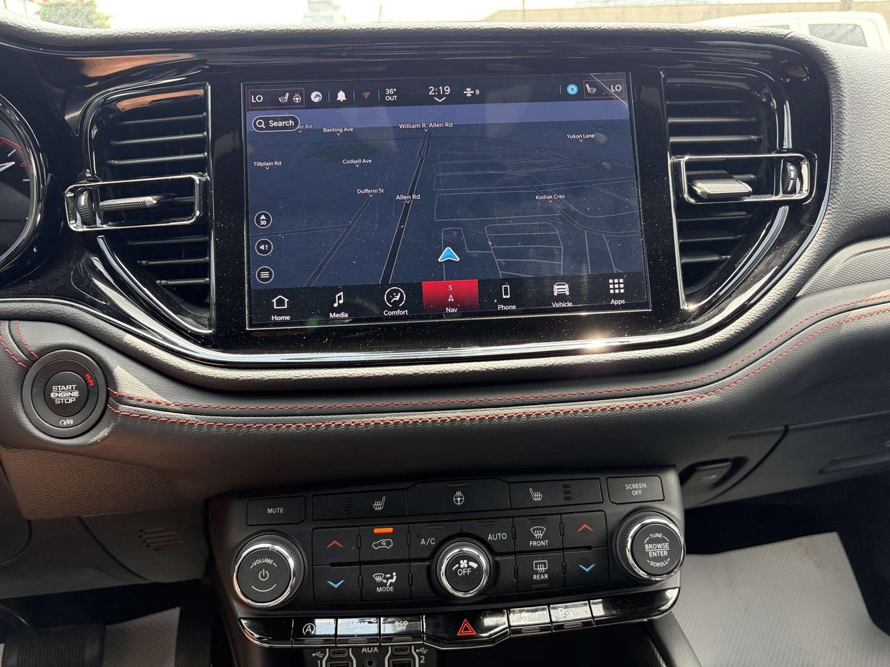 2025 Dodge Durango GT  w/Blacktop Pkg, 10.1 NAV Display Photo
