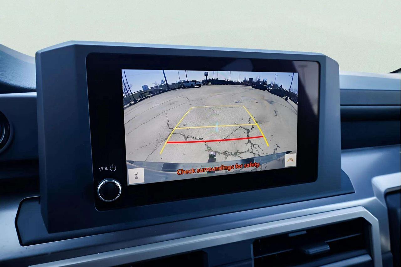 2025 Toyota Tacoma : Apple Car Play, Htd Seats, Htd Steering Photo