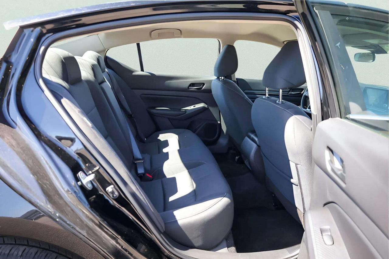 2025 Nissan Altima 2.5 S Awd Photo