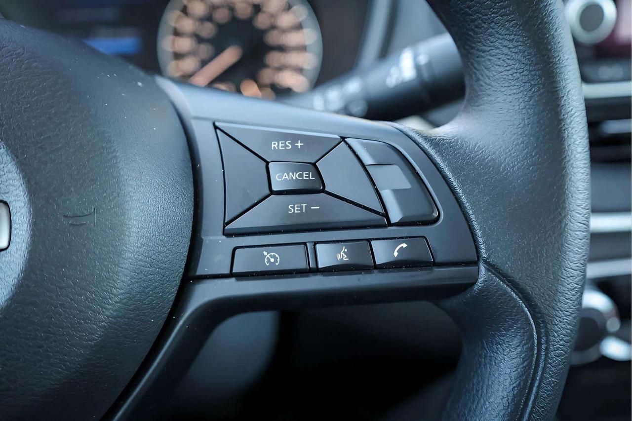 2025 Nissan Altima 2.5 S Awd Photo