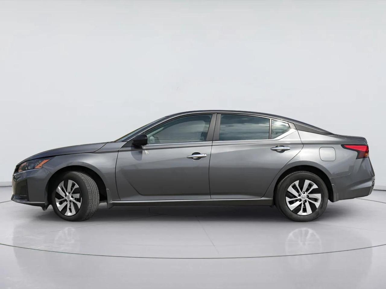 2025 Nissan Altima 2.5 S Awd Photo