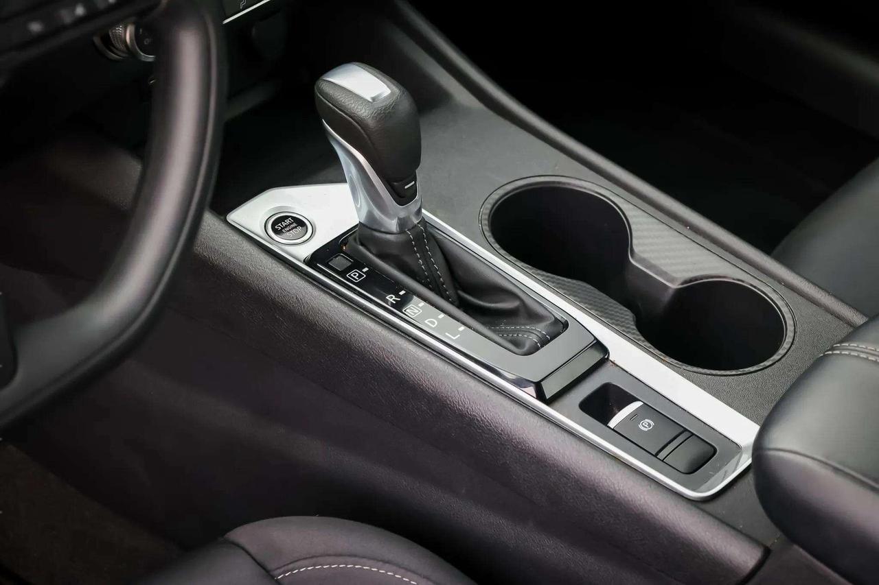 2025 Nissan Altima 2.5 S Awd Photo