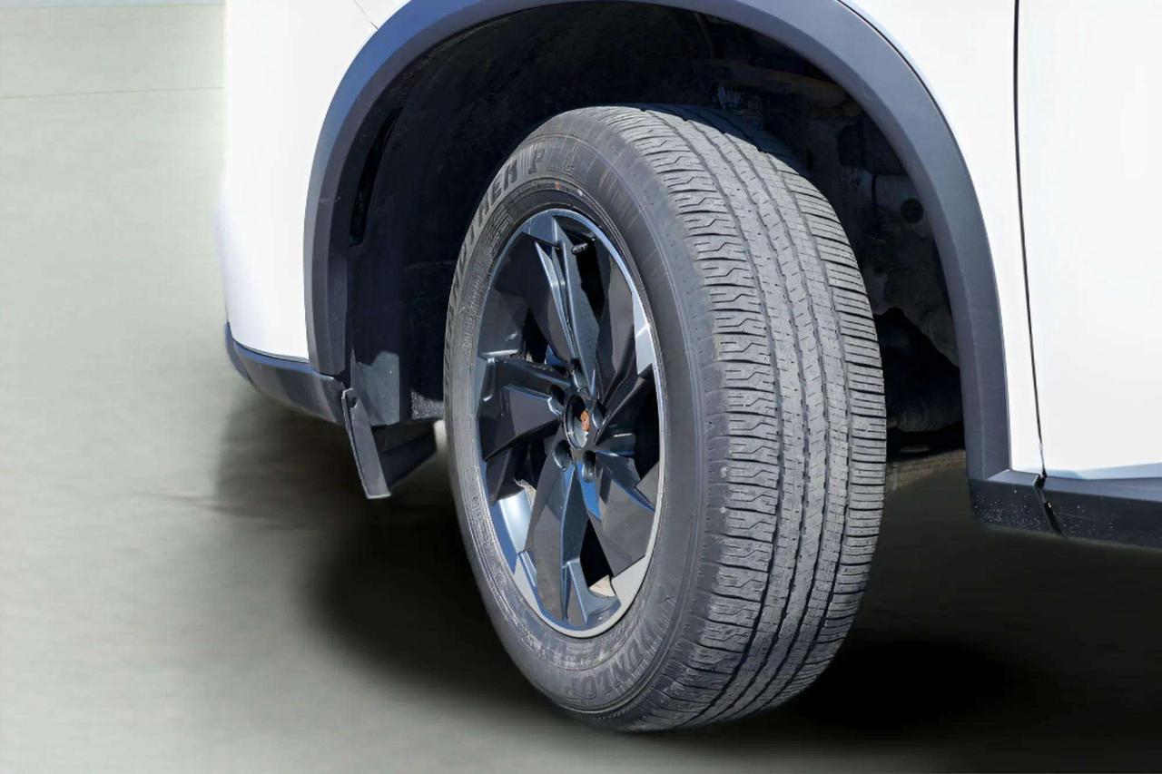 2025 Nissan Rogue  Photo