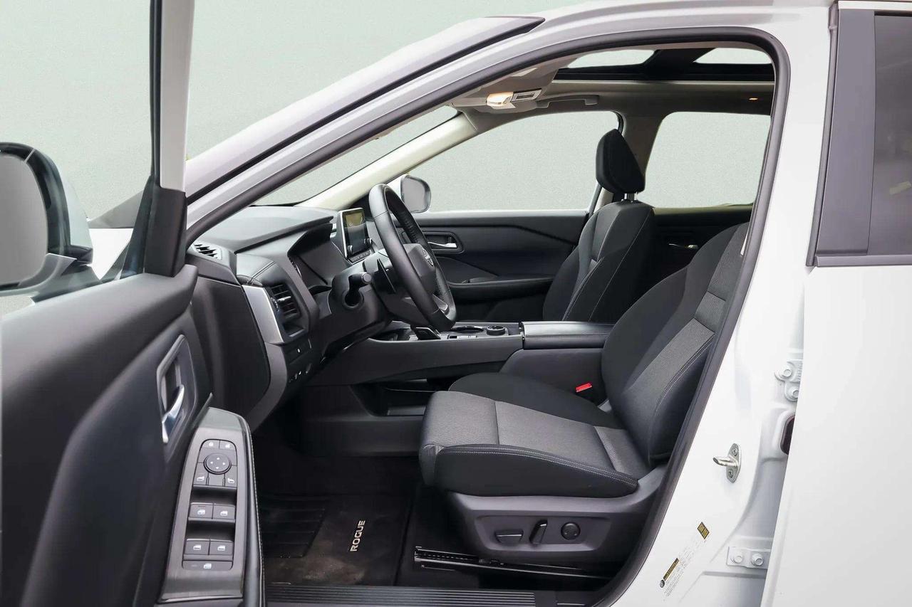 2025 Nissan Rogue  Photo