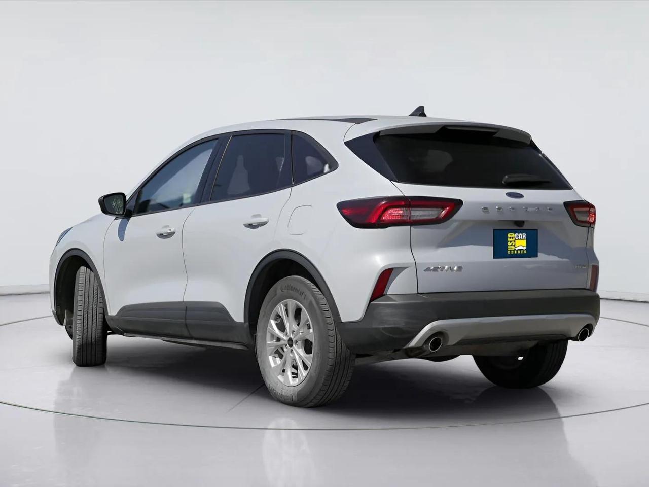 2025 Ford Escape Active AWD Photo3