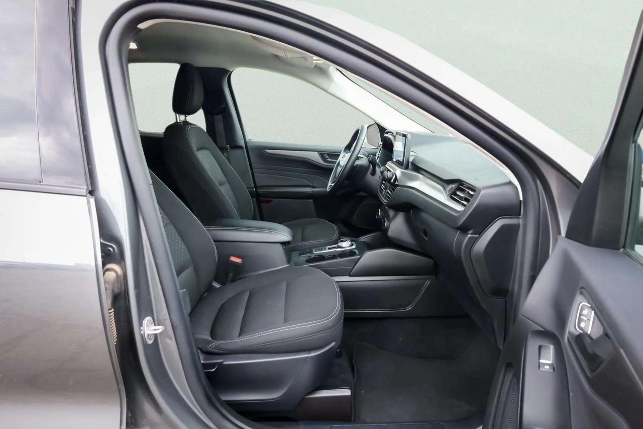 2025 Ford Escape Active AWD Photo