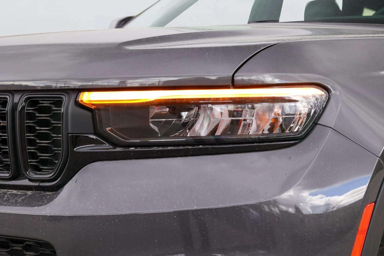 2023 Jeep Grand Cherokee L  Photo