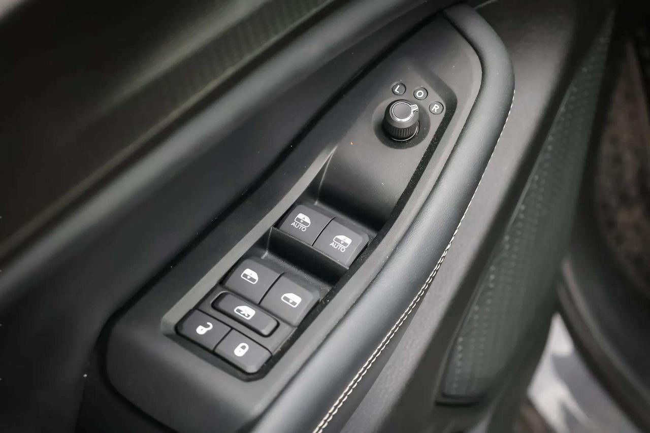 2023 Jeep Grand Cherokee L  Photo